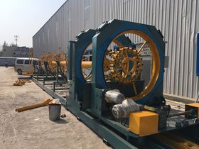 電桿用滾焊機(jī) 高效生產(chǎn)的關(guān)鍵設(shè)備